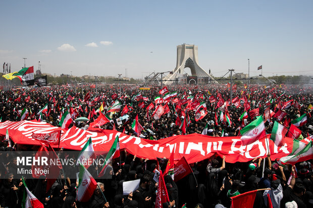 مراسم تشییع پیکر مطهر رهبر شهید انقلاب در تهران - ۲