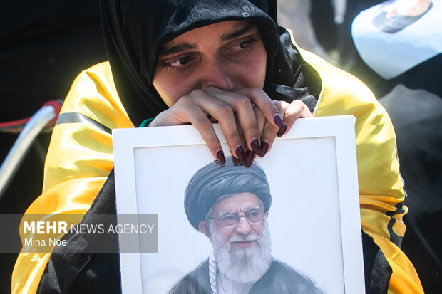 مراسم تشییع پیکر مطهر رهبر شهید انقلاب در تهران - ۲