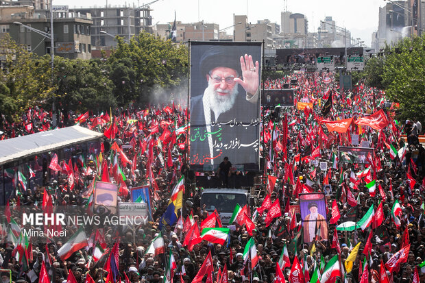 مراسم تشییع پیکر مطهر رهبر شهید انقلاب در تهران - ۲
