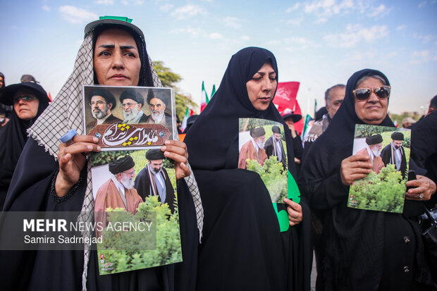 مراسم تشییع پیکر مطهر رهبر شهید انقلاب در تهران - ۸