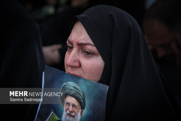 مراسم تشییع پیکر مطهر رهبر شهید انقلاب در تهران - ۸