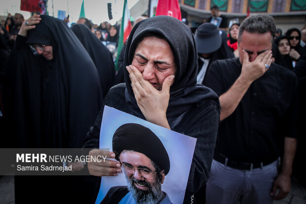 تشییع پیکر مطهر رهبر شهید انقلاب در تهران