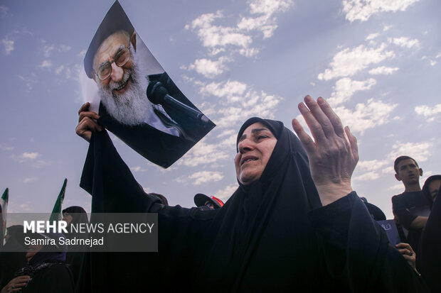 مراسم تشییع پیکر مطهر رهبر شهید انقلاب در تهران - ۸