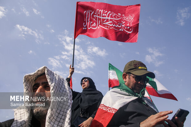 مراسم تشییع پیکر مطهر رهبر شهید انقلاب در تهران - ۸