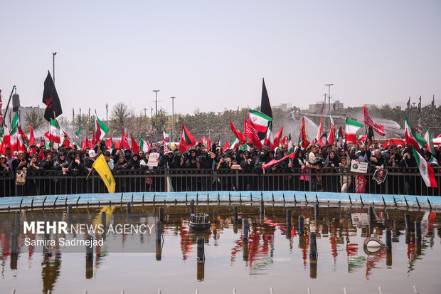 مراسم تشییع پیکر مطهر رهبر شهید انقلاب در تهران - ۸