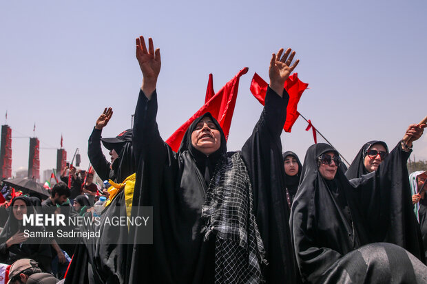 مراسم تشییع پیکر مطهر رهبر شهید انقلاب در تهران - ۸