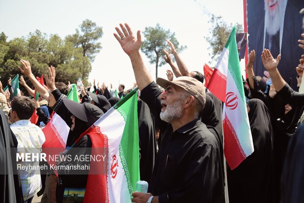 مراسم تشییع پیکر رهبر شهید در تهران