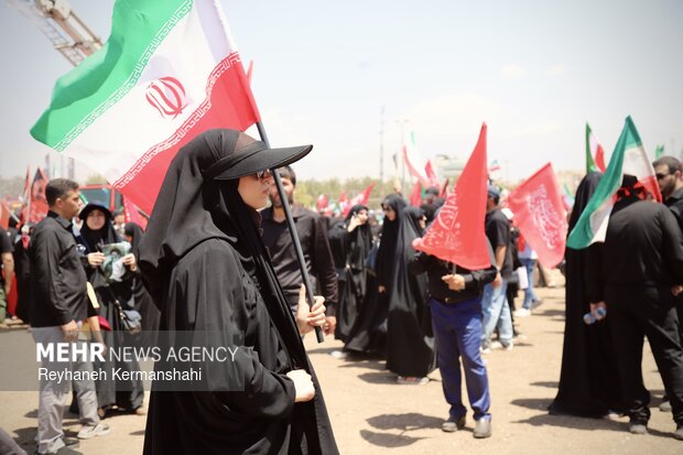 مراسم تشییع پیکر رهبر شهید در تهران