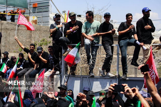 مراسم تشییع پیکر مطهر رهبر شهید انقلاب در تهران - ۱۵
