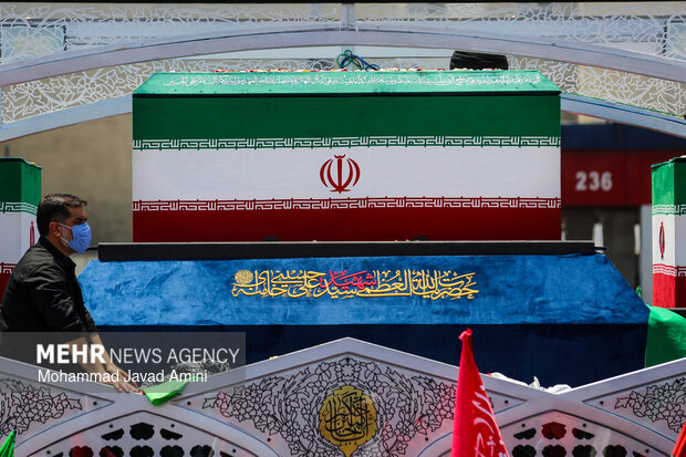 مراسم تشییع پیکر مطهر رهبر شهید انقلاب در تهران - ۱۵
