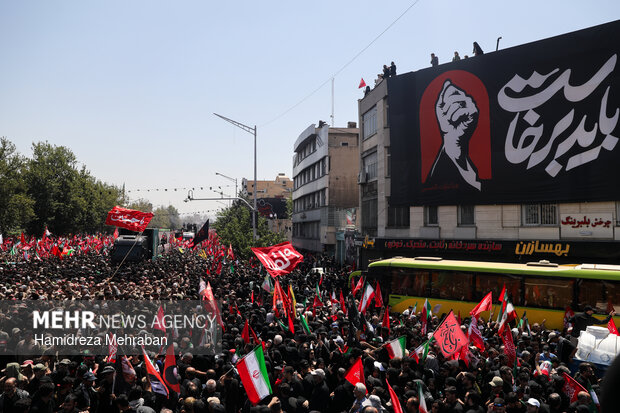 تشییع پیکر مطهر رهبر شهید انقلاب در تهران