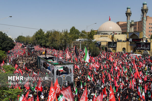 تشییع پیکر مطهر رهبر شهید انقلاب در تهران