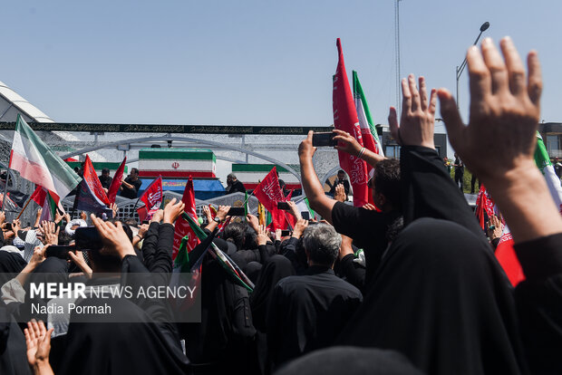 تشییع پیکر مطهر رهبر شهید انقلاب در تهران
