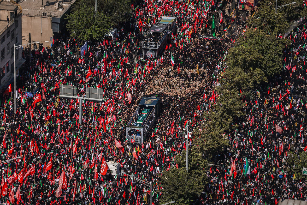 Global media frame Iran's largest funeral as geopolitical referendum