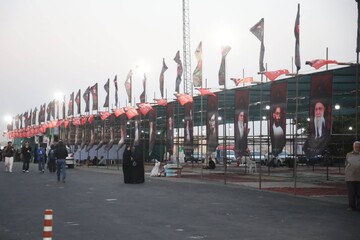 میزبانی موکب گلشهری‌ها از ۱۰ هزار عزادار در بلوار پیامبر اعظم(ص) قم