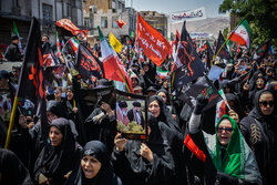 برگزاری آیین باشکوه پیاده‌روی مردمی و سوگواری قائد شهید امت در شیراز