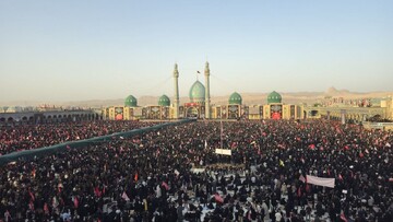 قم: شہید امام خامنہ ای کی نماز جنازہ کے بعد تشییع شروع