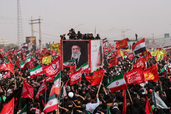 تشییع پیکر مطهر رهبر شهید انقلاب در قم - ۳
