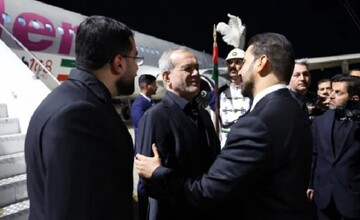 Cumhurbaşkanı Pezeşkiyan Irak'ın Necef kentinde