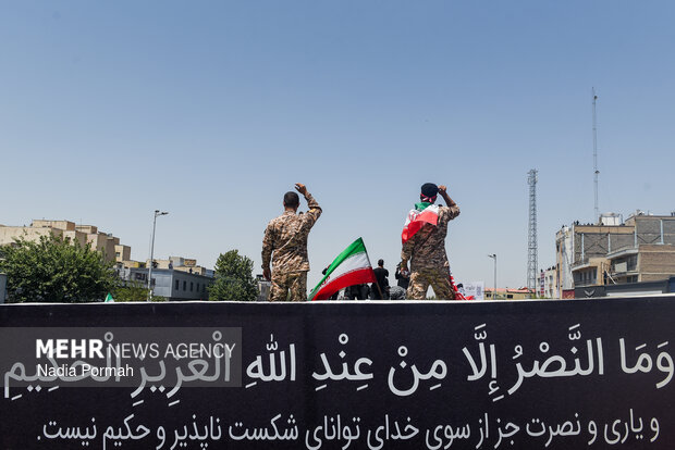 مراسم تشییع پیکر مطهر رهبر شهید انقلاب در تهران - ۱۶