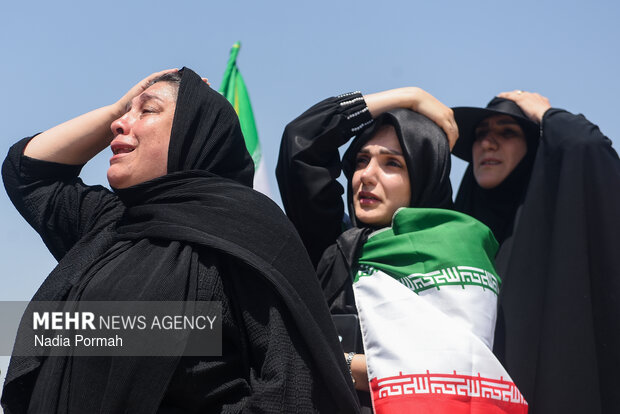 تشییع پیکر مطهر رهبر شهید انقلاب در تهران