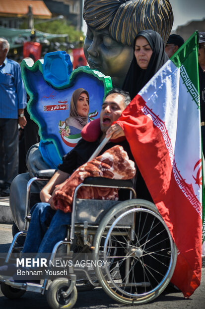 آیین «وداع با قائد شهید امت» در اراک