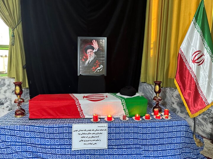 اجتماع دختران نوجوان چناران در آستانه تشییع رهبر شهید