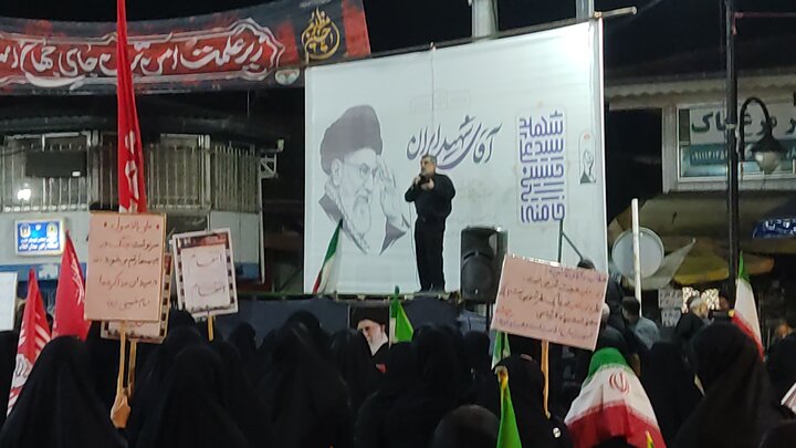 شعرخوانی جانباز دفاع مقدس لنگرودی برای رهبر شهید شعرخوانی جانباز دفاع مقدس لنگرودی برای رهبر شهید