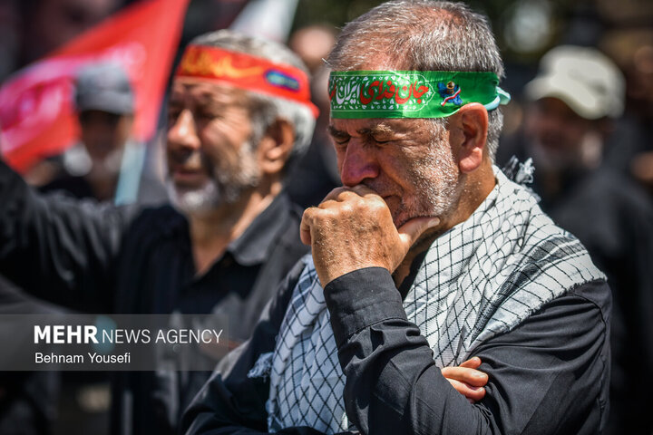 خروش بیامان ملت در تشییع رهبر شهید؛ ایران دوباره متولد شد
