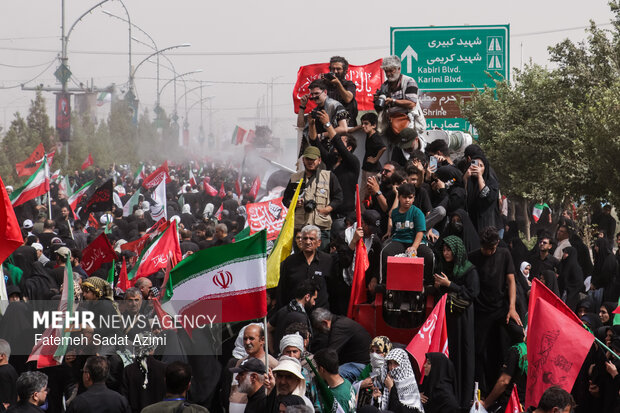 تشییع پیکر مطهر رهبر شهید انقلاب در قم