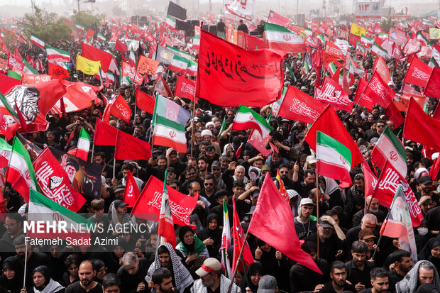 تشییع پیکر مطهر رهبر شهید انقلاب در قم
