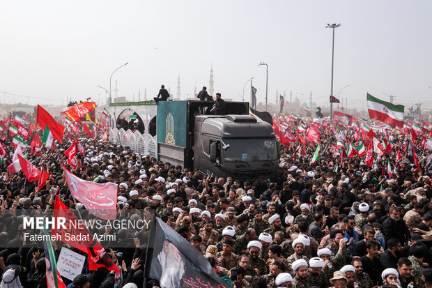 تشییع پیکر مطهر رهبر شهید انقلاب در قم