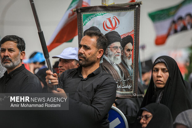 تشییع پیکر «آقای شهید ایران» در قم