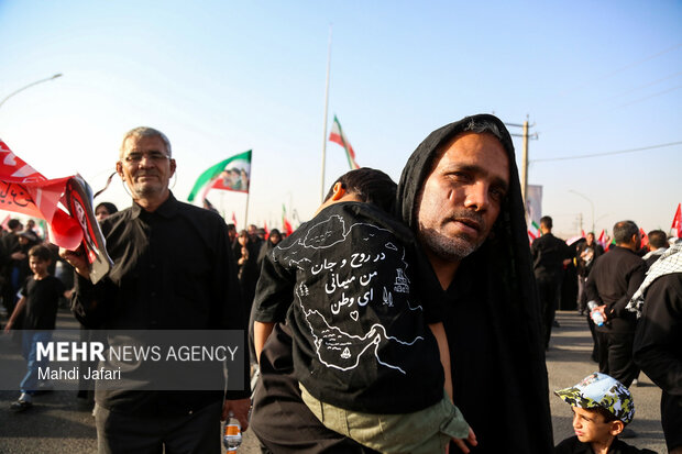 تشییع پیکر مطهر رهبر شهید انقلاب در قم