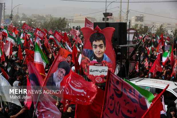 تشییع پیکر مطهر رهبر شهید انقلاب در قم