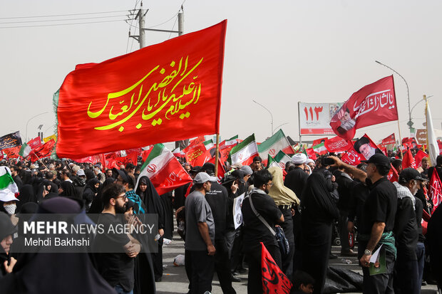 تشییع پیکر مطهر رهبر شهید انقلاب در قم