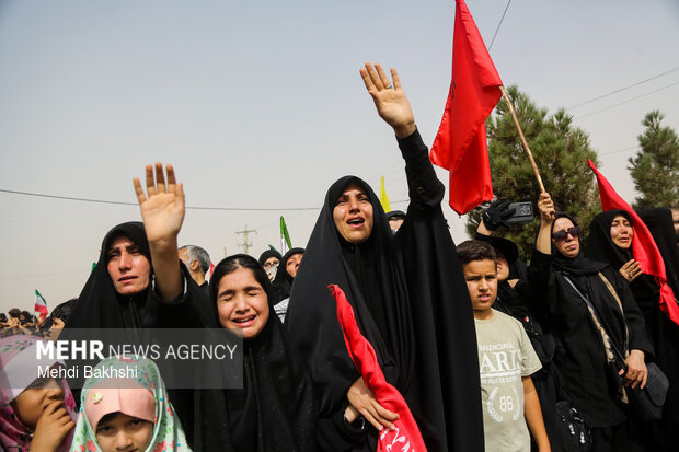 تشییع پیکر مطهر رهبر شهید انقلاب در قم
