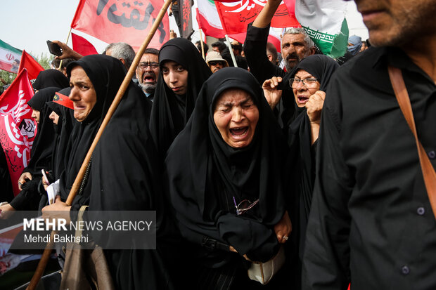 تشییع پیکر مطهر رهبر شهید انقلاب در قم