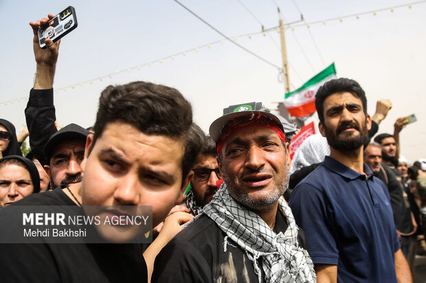 تشییع پیکر مطهر رهبر شهید انقلاب در قم