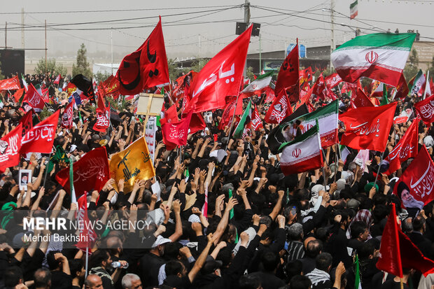 تشییع پیکر مطهر رهبر شهید انقلاب در قم