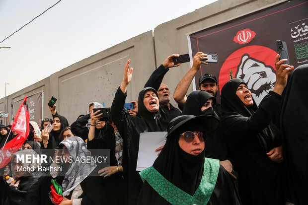 تشییع پیکر مطهر رهبر شهید انقلاب در قم