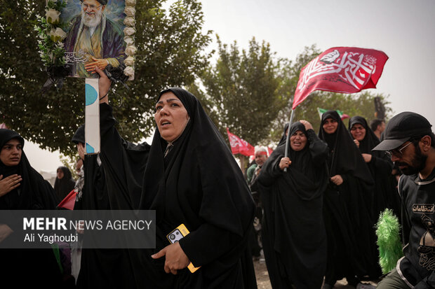 تشییع پیکر مطهر رهبر شهید انقلاب در قم
