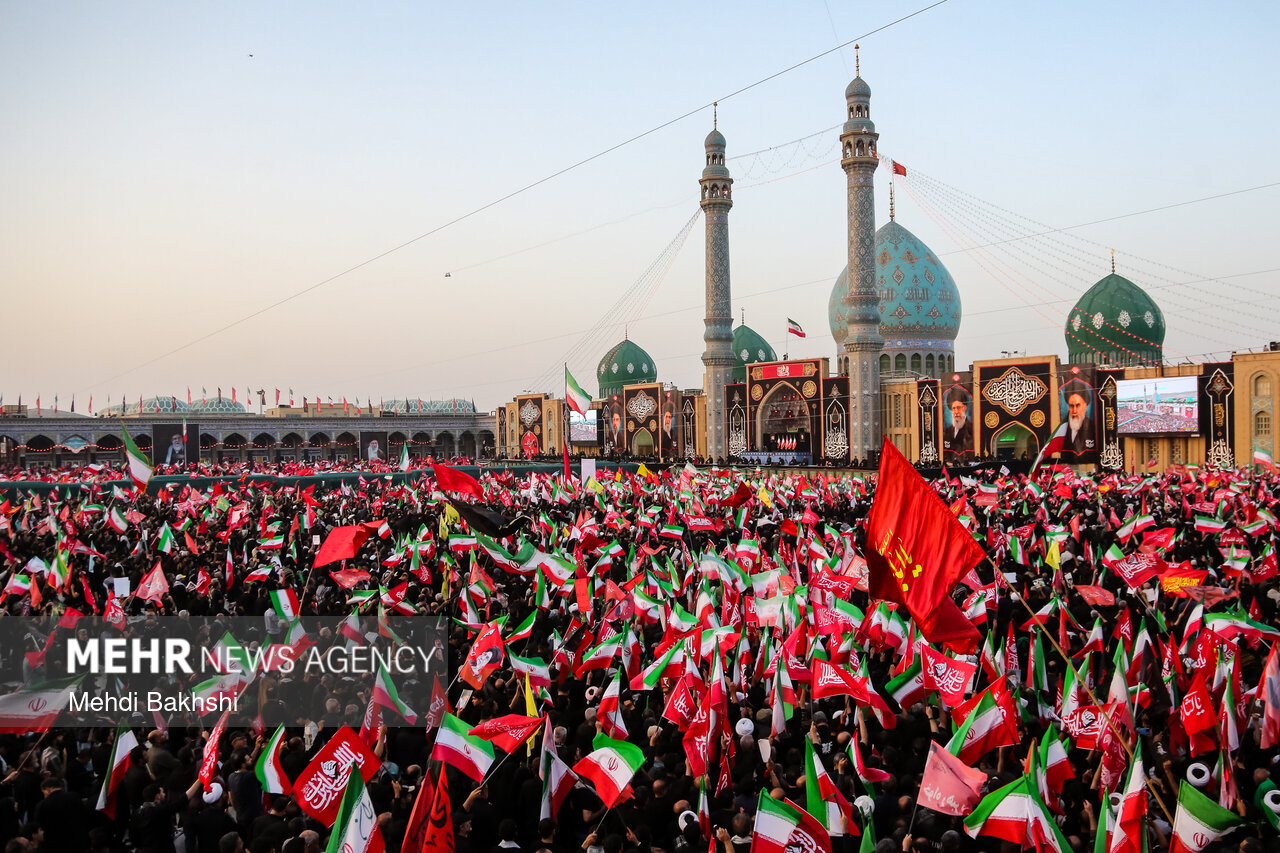 جایی میان پرچمها و اشکها؛ جمکران روایت یک وداع شد