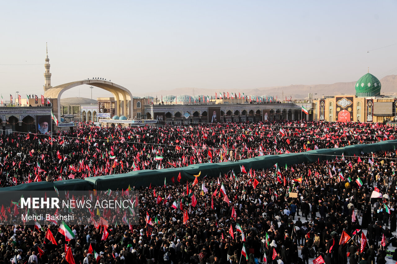 VIDEO: Funeral rite of martyred Leader at Jamkaran Mosque