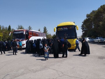 عزیمت مردم کوهبنان به مشهد مقدس برای تشییع پیکر «آقای شهید ایران»