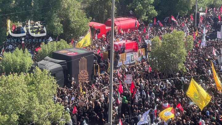 ببینە خەڵکی عێراق چۆن ڕاژونەتە سەر شەقام