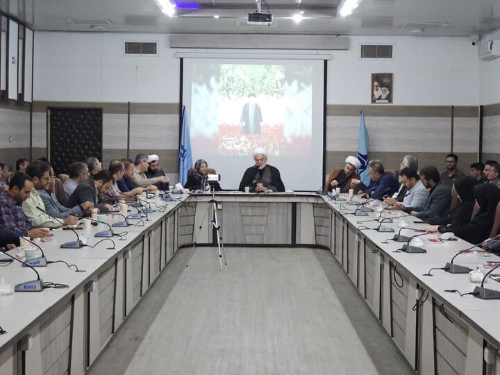 پورذهبی: جامعیت شخصیتی امام شهید رمز ماندگاری او میان رهبران جهان است