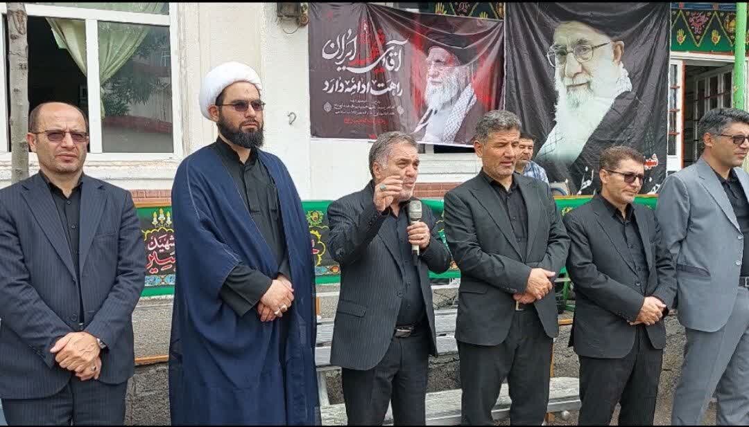 رضازاده : آینده ایران در دستان دانشآموزان است