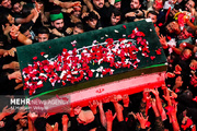 Body of martyred Leader en route to Mashhad for burial