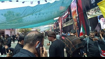 مسئولان بیارجمند پای کار بدرقه زائران؛همگام با کاروان‌ها در مسیر عاشقی